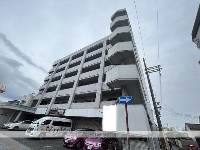 クラウンズビラ花影