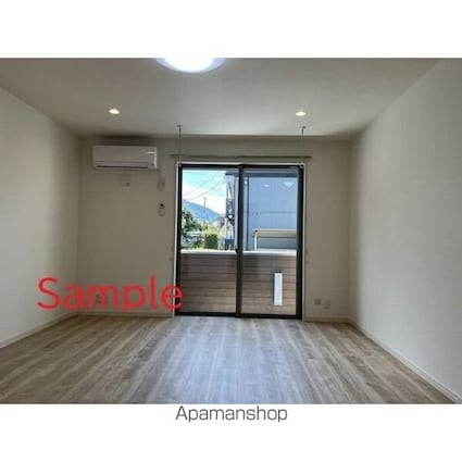 ＤＥ　ＤＯＭＯ　ＧＥＭＩＮＯＳ　２ｎｄ[1K/33m2]のリビング・居間