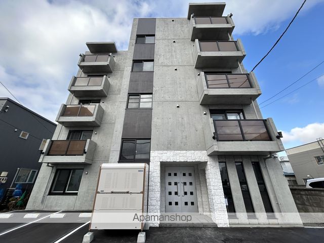 スリーナインYGの外観写真