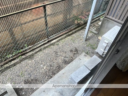 高岡アパート[2DK/39m2]の庭