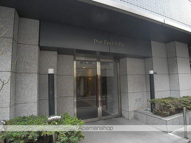 デュオフィール島津山の玄関写真