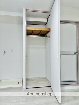 東京都新宿区市谷長延寺町[1R/15.99m2]の内装2