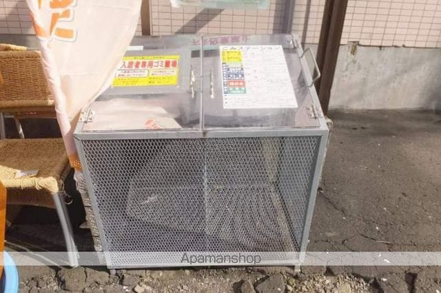 第8大慶ビルの玄関写真