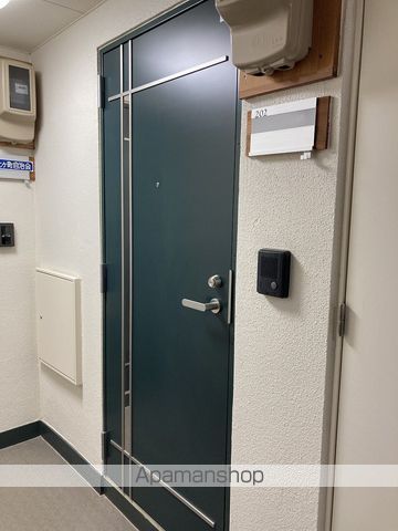 トーカンマンション医学町の玄関写真