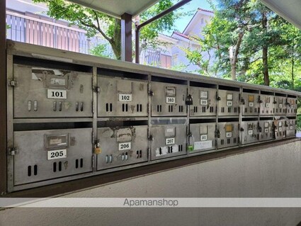 セントヴィラ貝取[1R/17.41m2]の共用部3