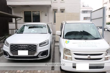 Ｄーｒｏｏｍ霞町[1LDK/44.89m2]の駐車場2