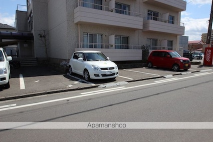 メゾン神明[1K/23.14m2]の駐車場