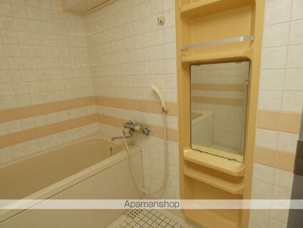 メゾンドール中寺[6LDK/100m2]のバス