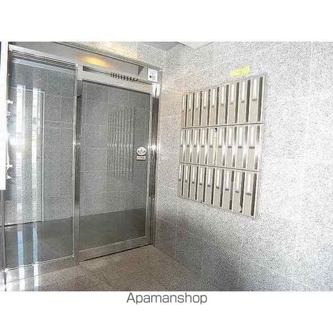 グレイスコート菊水の玄関写真