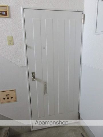 天野レジデンスIの玄関写真