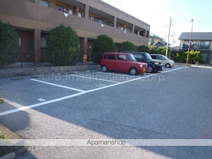 フローラルコート[1LDK/39.6m2]の共用部1