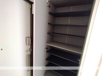 アヴァンス北烏山[1LDK/34.07m2]の収納