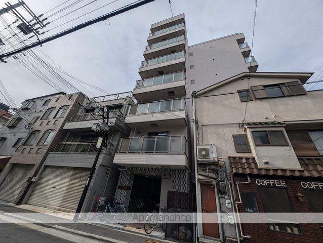 アヴェルラの外観写真