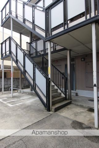 ヴィラージュみのお Aの玄関写真