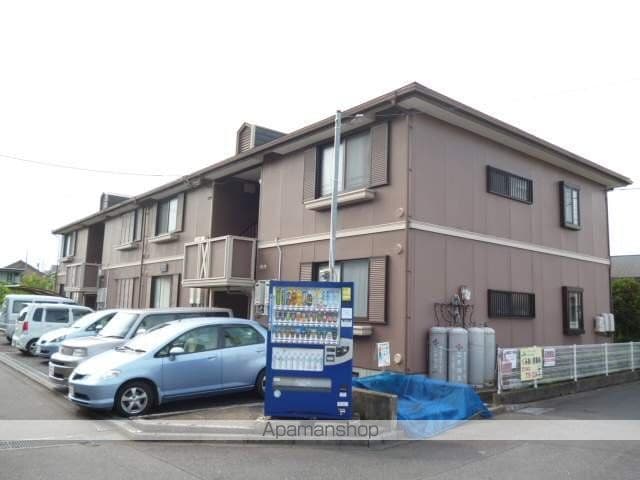 ファミールAの玄関写真