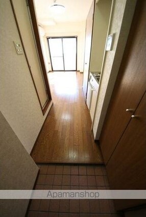 ウエスト北小岩[1R/18.7m2]の玄関
