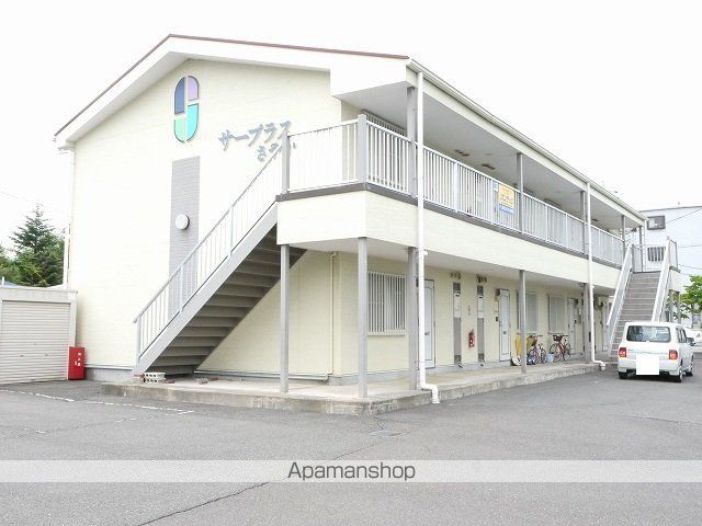 サープラスさやかの外観写真