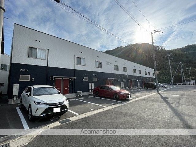 クリスタルハイツ仁豊野の外観写真