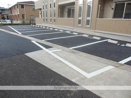 フォンテーヌ聖蹟[2LDK/55.16m2]の駐車場