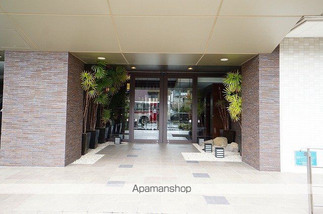 プレミスト静岡の玄関写真