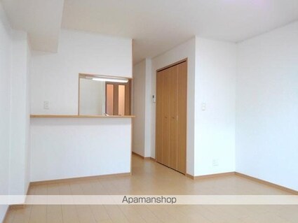 山梨県甲斐市竜王[1R/32.9m2]のリビング・居間