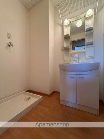 ラフィネ際波の内装写真