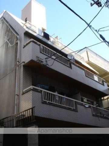 山本マンションの外観写真