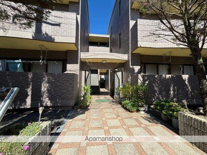 和歌山県和歌山市鳴神[2LDK/54m2]のエントランス2