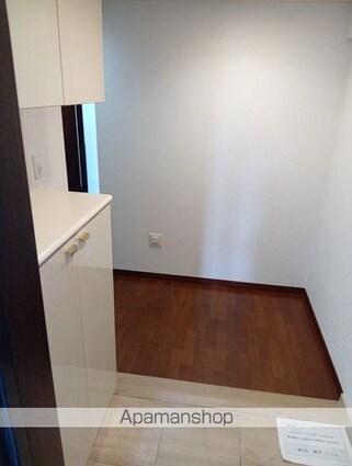 ユニ・アルス吹上プレジオ　２０２号[2LDK/59m2]の玄関