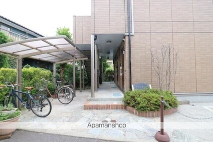 東京都世田谷区喜多見５丁目[1K/20.13m2]のエントランス