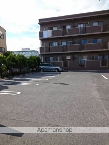 メルヴェイュ・ロジュマンのその他写真