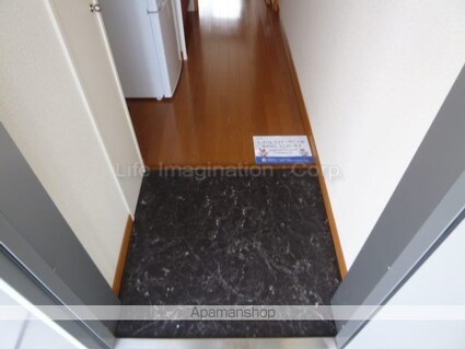 レオパレスポケットⅡ[1K/23.18m2]の玄関