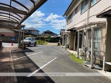 香川県高松市鶴市町[3K/68.83m2]の駐車場