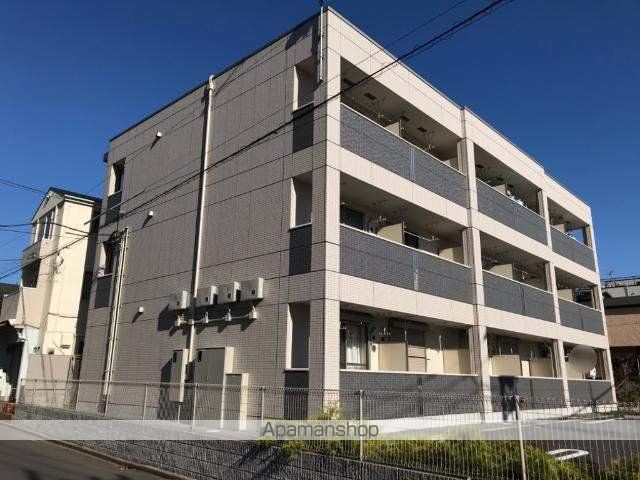 京成大久保マンションアパートの外観写真