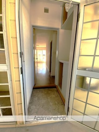 テラス茂登屋[1R/34.56m2]の玄関