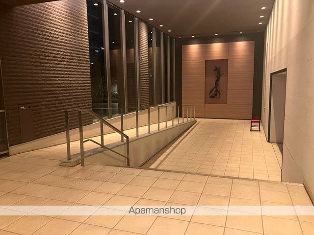ブランズ津田沼奏の杜の玄関写真