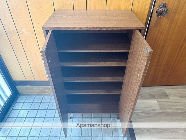 札幌市南区 2階建 築48年の内装写真