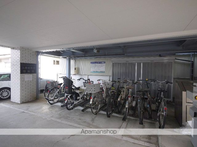 リバーサイドテラス石川橋の玄関写真