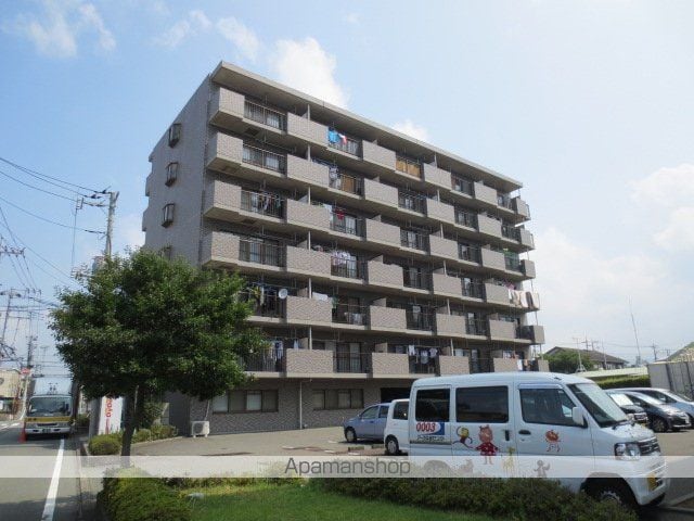 ベルシャイン竹原B棟の外観写真