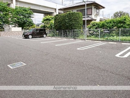 Ｔｒｙａｌｌ[1R/37.09m2]の駐車場