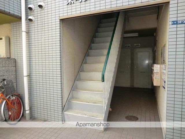 栄町グリーンハイツの玄関写真