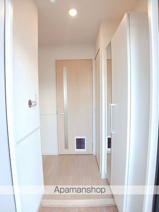 エクセルシオール[1LDK/45.89m2]の玄関