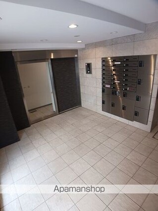 ＲＥＳＰＥＣＴ　ＯＮＥ[1LDK/40.84m2]のエントランス