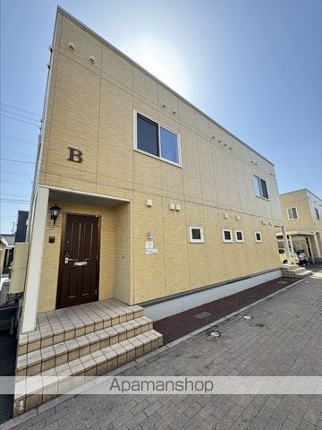 リビングタウン鳴滝Bの外観写真