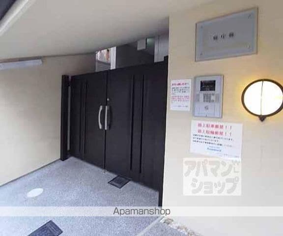 レオパレス府庁前の玄関写真