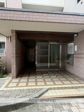 シンフォニアみなみが丘C棟の玄関写真