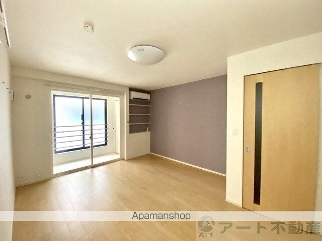 オ・ブーシュ道後Ⅱ[1R/40.74m2]のリビング・居間