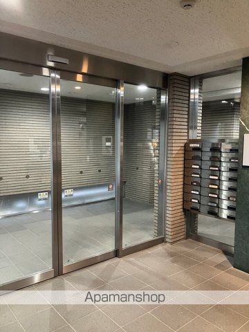 藤和シティホームズ三鷹の玄関写真