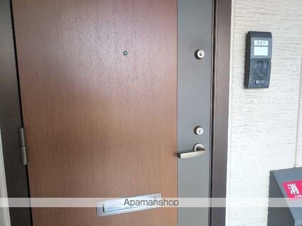 フォレスタ等々力[1LDK/41.92m2]の玄関2