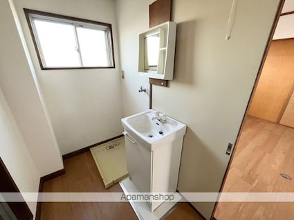 メゾン八幡[3DK/58m2]の洗面所